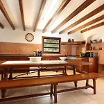 Praechtiges Mit Spektakulaerer Aussicht By Interhome بيت للعطل