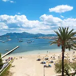 Praechtiges Mit Spektakulaerer Aussicht By Interhome *