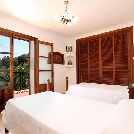 Сasa de vacaciones Praechtiges Mit Spektakulaerer Aussicht By Interhome Pollensa