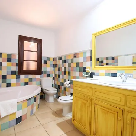 Сasa de vacaciones Praechtiges Mit Spektakulaerer Aussicht By Interhome Pollensa