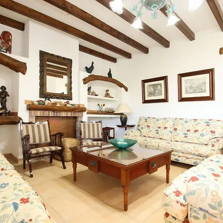 Praechtiges Mit Spektakulaerer Aussicht By Interhome