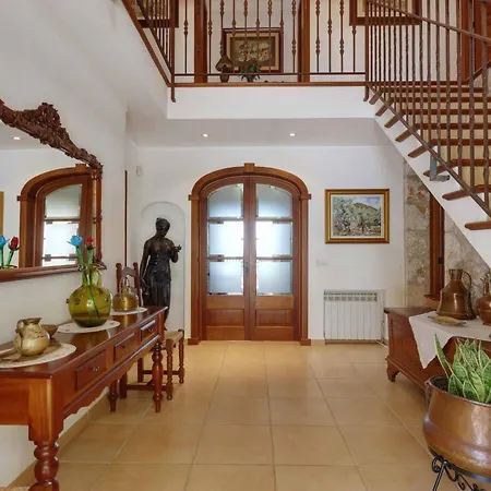 Praechtiges Mit Spektakulaerer Aussicht By Interhome *