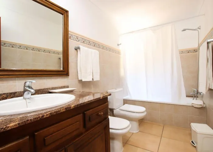 Hébergement de vacances Praechtiges Mit Spektakulaerer Aussicht By Interhome *