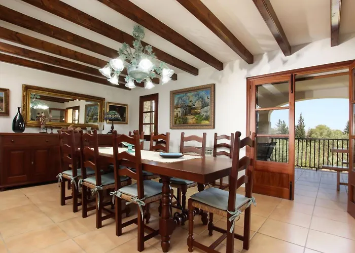 Praechtiges Mit Spektakulaerer Aussicht By Interhome