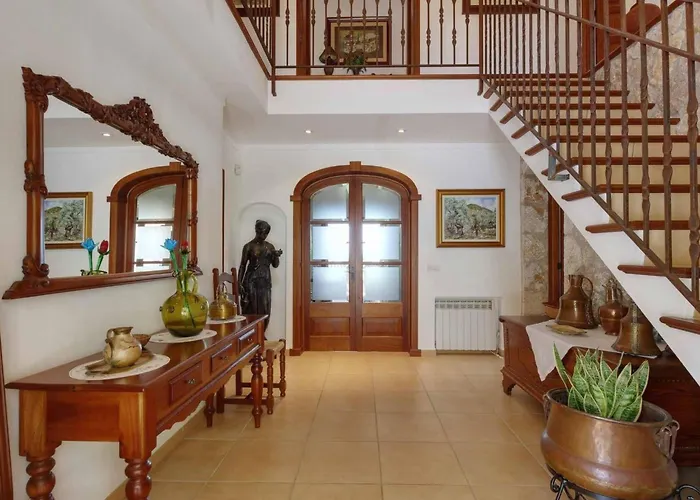 Praechtiges Mit Spektakulaerer Aussicht By Interhome *