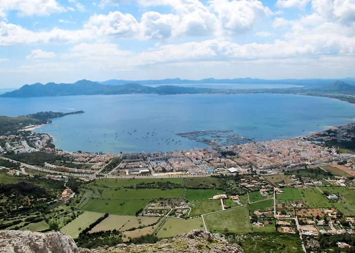 Hébergement de vacances Praechtiges Mit Spektakulaerer Aussicht By Interhome